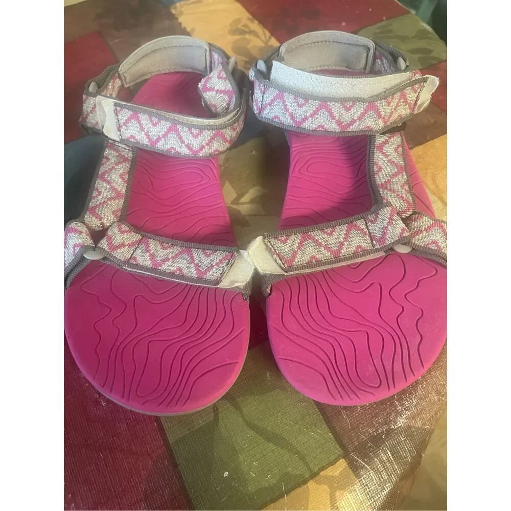 Teva Little Girls Fuchsia Red Open Toe Hook & Loop Geometric Sandals Size 4
